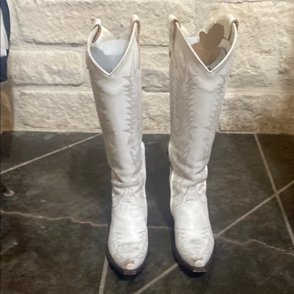 Old Gringo White Heeled Boots - Picture 3 of 16